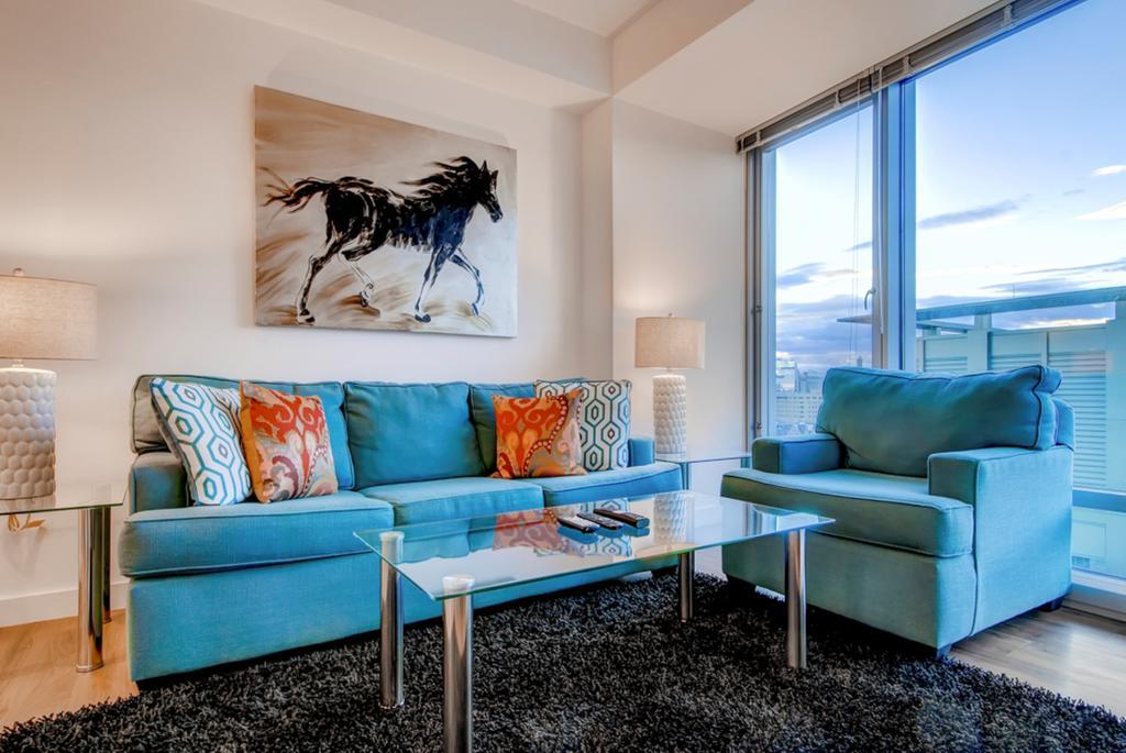Global Luxury Suites At Fenway Бостон Номер фото