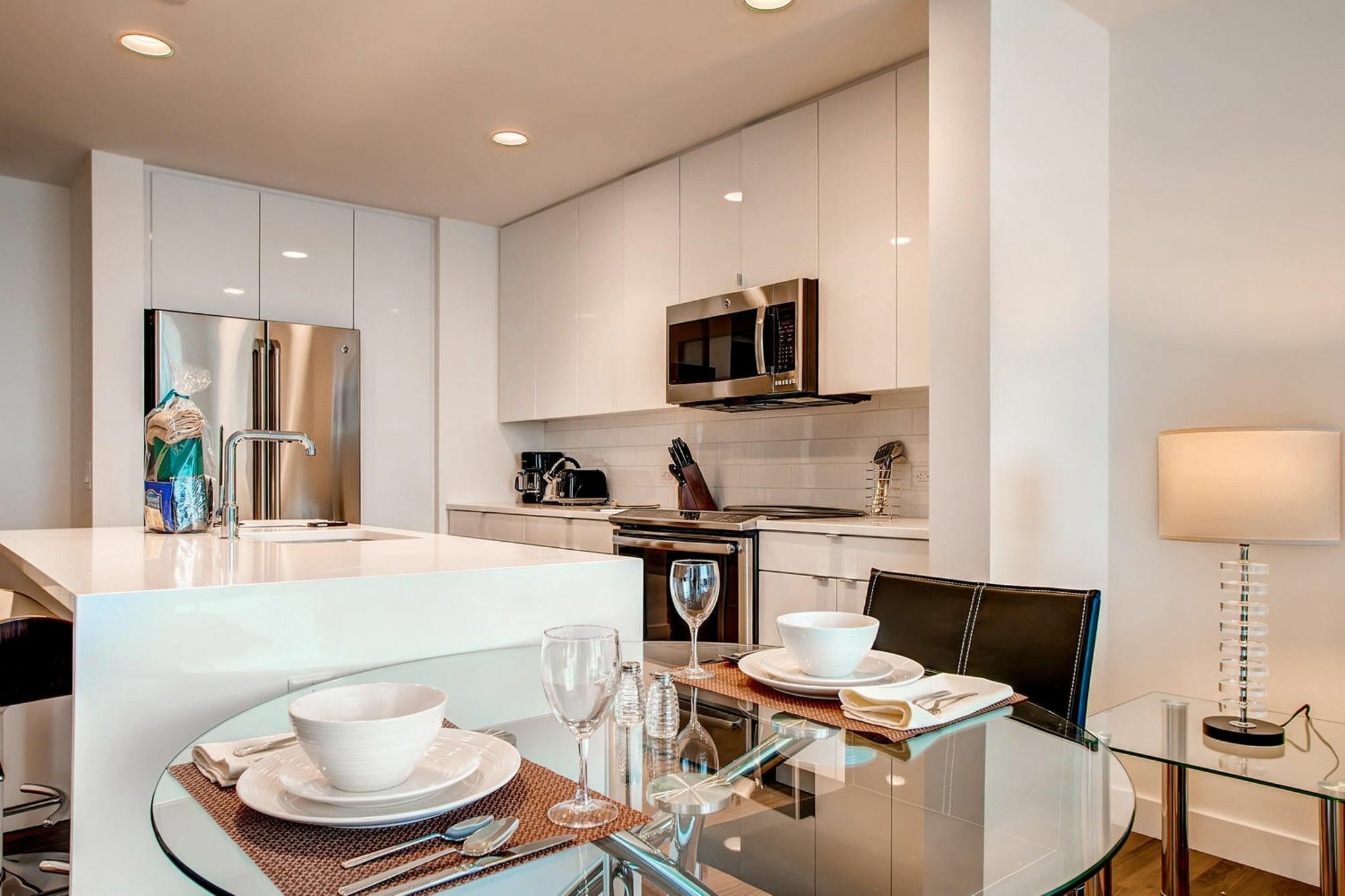 Global Luxury Suites At Fenway Бостон Экстерьер фото