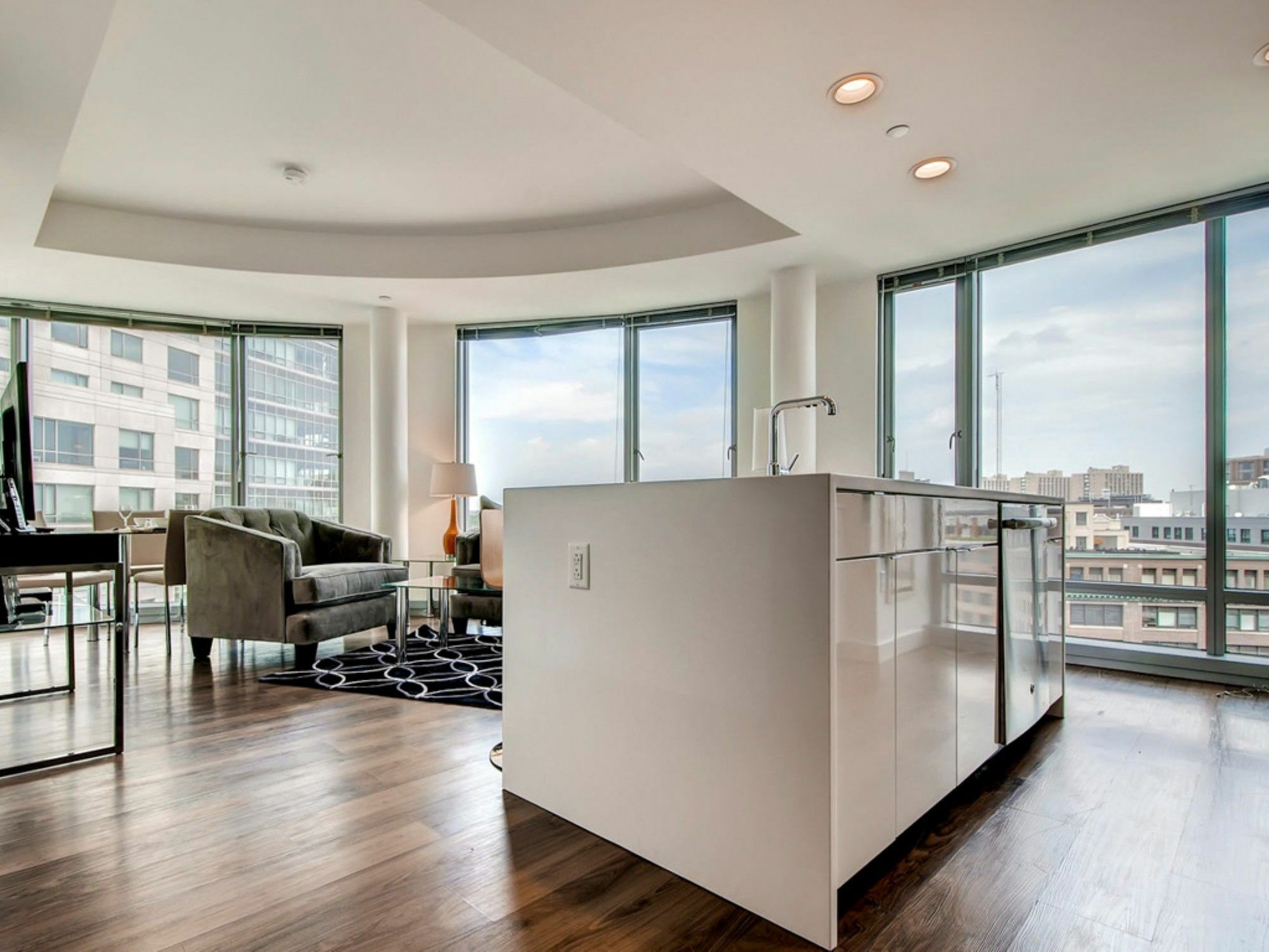 Global Luxury Suites At Fenway Бостон Экстерьер фото